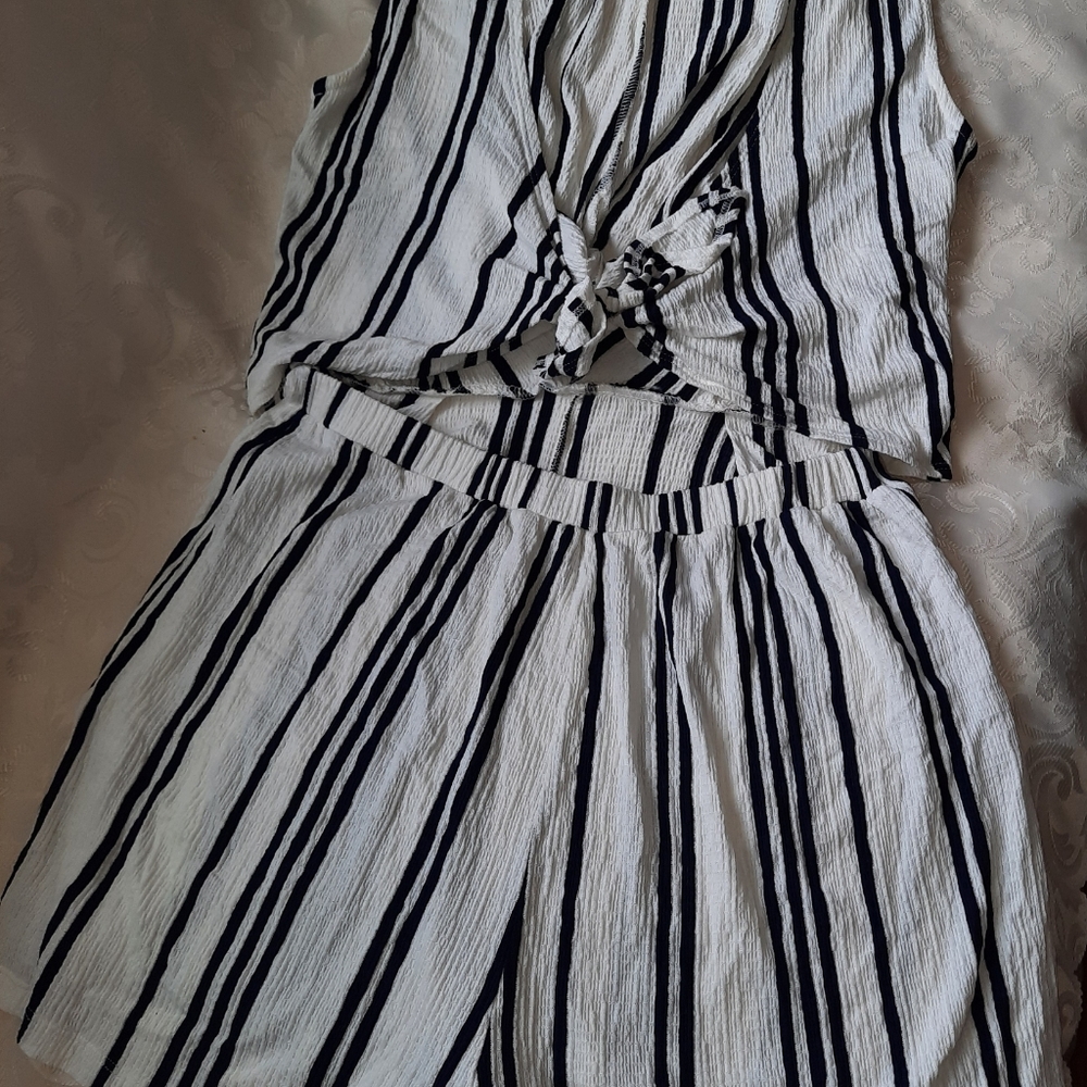 Black and white Romper- 2/25